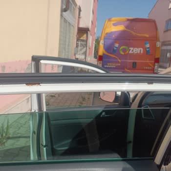 Hyundai Tucson Arka Kapı Fitillerden Su Alması