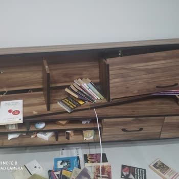 Vivense Duvara Montajlı TV Ünitesinin Düşmesi