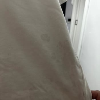 Bosch Çamaşır Makinesi Beyazlarda Lekeler Bırakıyor