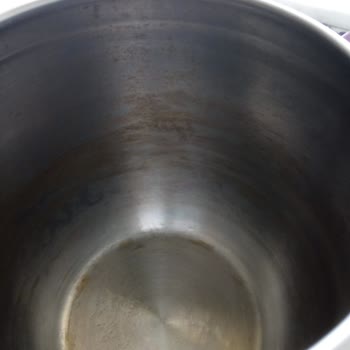 BİM Berlin 2'li Düdüklü Tencere Paslandı!