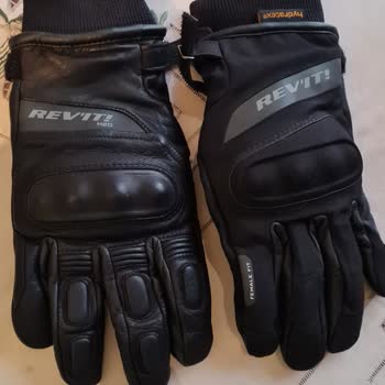 Vipmoto'dan Gelen Motosiklet Eldivenleri 1 Çift Olarak 2 Farklı Model!