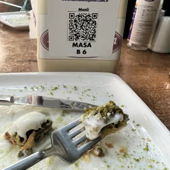 Hacı Hasan Oğulları Baklavada Kıl Çıktı