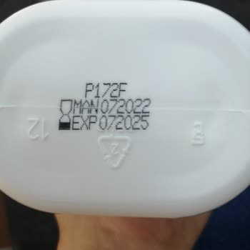 Mustela Yenidoğan Şampuanı Göz Yakıyor