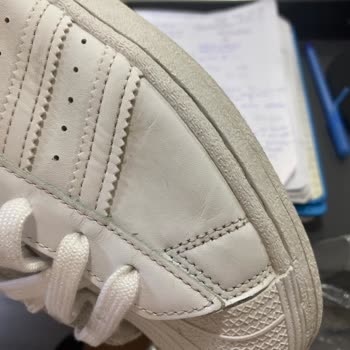 Editörün Seçimleri Mağazası Ayakkabım Yırtıldı Yardımcı Olun Lütfen