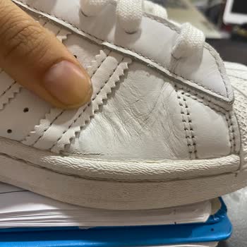 Editörün Seçimleri Mağazası Ayakkabım Yırtıldı Yardımcı Olun Lütfen