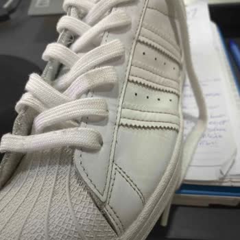 Editörün Seçimleri Mağazası Ayakkabım Yırtıldı Yardımcı Olun Lütfen