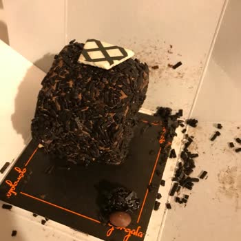 Görgülü Pastaneleri Yanlış Ürün İlgisiz Firma