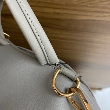 Motheric. Shop (Instagram) Motheric Anne Bebek Çantası Sürekli Yırtılıyor