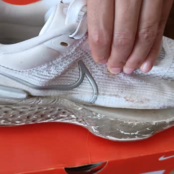 Nike Ayakkabı Zoomx Yapışkan Atması