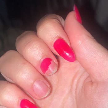 Olga Oasis Şubesi Tırnakların 10 Gün İçinde 5 Tanesi Kırıldı!