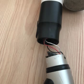 Electrolux Hygienic800 Gövdeden Kırıldı