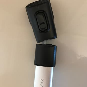 Philips Ev Aletleri Philips XC7043/01 SpeedPro Max Süpürgenin Uzatma Boru Plastiği Kırıldı