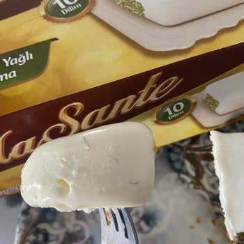 BİM'den Aldığım Dondurmadan Kıl Çıkması