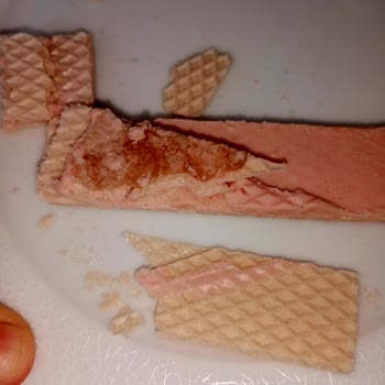 Eti Gıda Gofretlerin İçindeki Farklı Şeyler