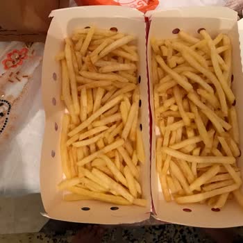Halkalı Burger King Dev Kutu Patates