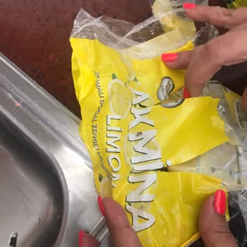 Akmina Maden Suyundan Çıkan Cam Parçaları