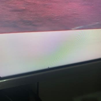 TCL TV Ekranda Lekeler Var