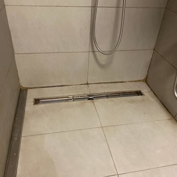 Adana Şehir Hastanesi Onkoloji Servisi Düzensiz Ve Çöpler Zamanında Alınmıyor