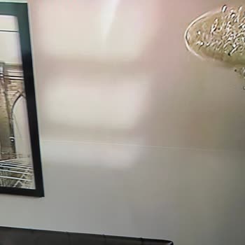 Samsung 50tu8000 Televizyon Ekranda Çizikler Oluştu İkinci Kez.