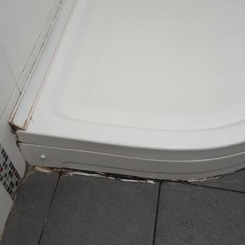 Akdeniz Üniversitesi Hastanesi Akdeniz Üniversitesi Hasta Odaları Ve Banyo