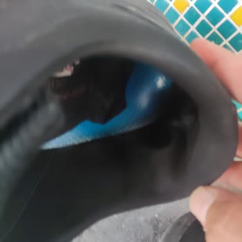 Kısa Sürede Parçalanan Skechers