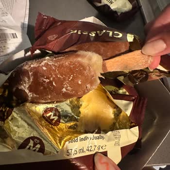 Magnum Küflü Ürün Satıyor