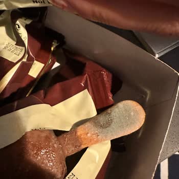 Magnum Küflü Ürün Satıyor