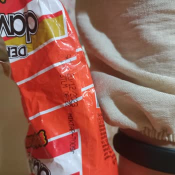 Demet Davet Et Ürünleri Salamdan Plastik Çıktı