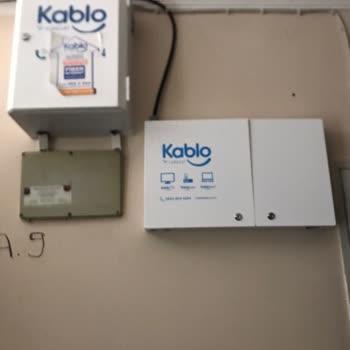 Kablo Net TÜRKSAT Yetkililerinin Apartmanı Kirletmesi