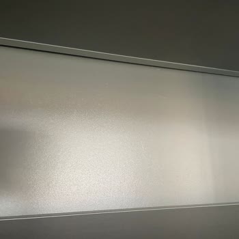 Lineadecor Mutfak Dolapları Hasarlı, İlgisiz