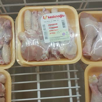 A101 Mağazası Son Kullanım Tarihli Piliç- Kanat Satışı