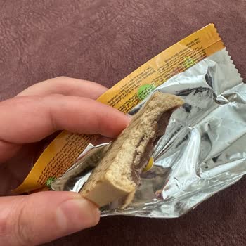 Şölen Çikolata Bayat Bisküvi, Acımsı Karamel