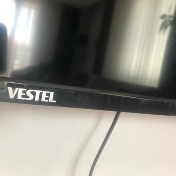 Vestel TV Üretim Hatası Ve Serviste Darbelenme Mağduriyeti!