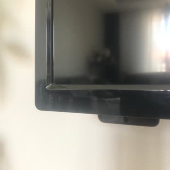 Vestel TV Üretim Hatası Ve Serviste Darbelenme Mağduriyeti!