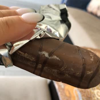 Eti Browni İntense Görüntüsü ve Tadı Kötü