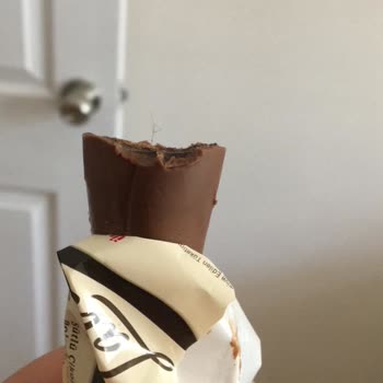 Ülker Çikolatadan Kıl Çıktı!
