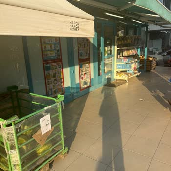 A101 Mağaza Tentesi Zarar Veriyor