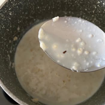 Eti Gıda Lifalif Yulaf Ezmesinden Böcek Çıktı