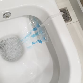 Bref Power Aktif Bref Jel Klozet Blogu Kullanmadan Eriyip Gidiyor