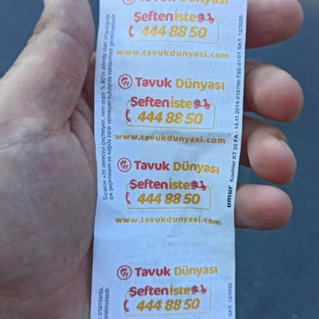 Tavuk Dünyası Bayat Menü Servis Ediyor
