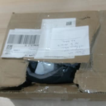 Decathlon Değişim İçin Gönderdiğim Ayakkabı Yırtık Kutuda Geri Geldi!