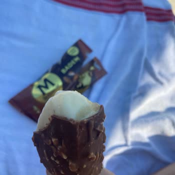 Magnum'da Buz Dondurma Olmuş