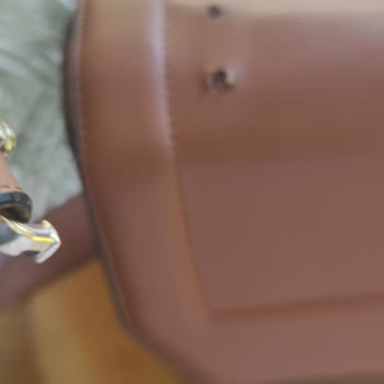 Nine West Çanta Vidası Çıktı
