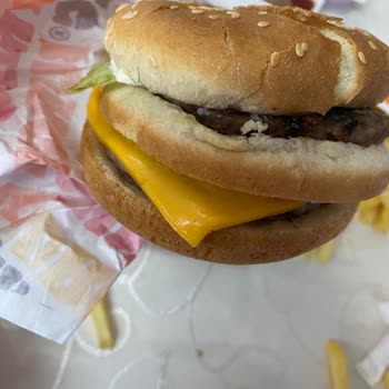 Foça Kasaba AVM Burger King