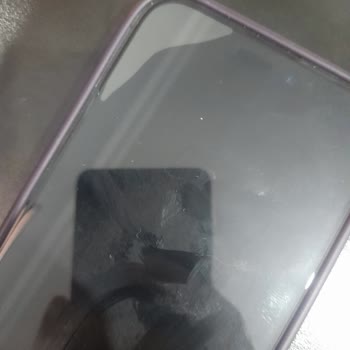 Panzerglass Kılıfta Hava Kabarcığı Oluştu!