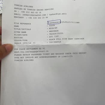 THY Çalışanları Uçuşum Sırasında Pusetimi Hasarlı Teslim Etti