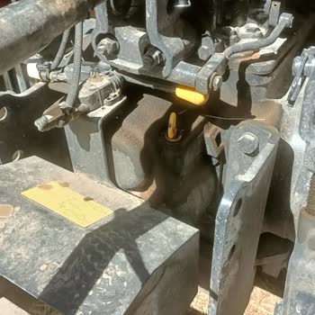 Erkunt Traktör Yağ Kaçakları Olması