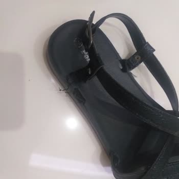 FLO Ayakkabı Yırtılan Ayakkabı Fişsiz Değişim