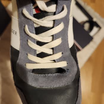 Tommy Hilfiger Tommy Ürün Değişimi Yapmıyor