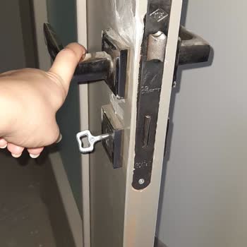 TOKİ Kapı ve Dolapların Hasarlı Olması